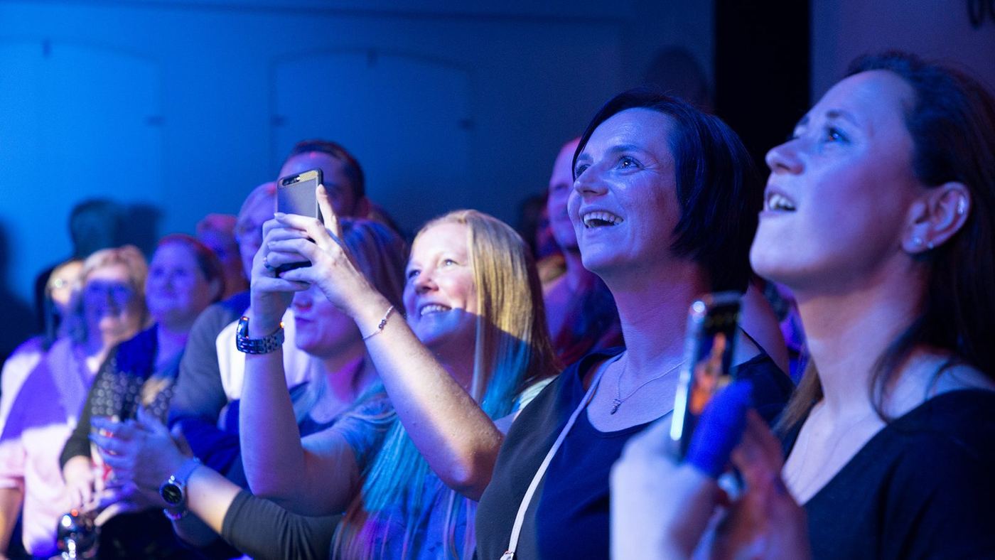 300 Hörer erleben „Exklusivkonzert mit Sasha“ in Oberhausen – Bild 5 von 7, Marketing | Westfunk