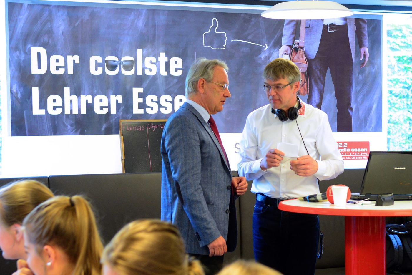 Während der Live-Sendung von Radio Essen wurde abgestimmt, wer der coolste Lehrer der Stadt ist. Foto: Radio Essen
