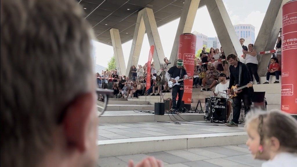 Auftritt Sportfreunde Stiller vor Publikum in Essen